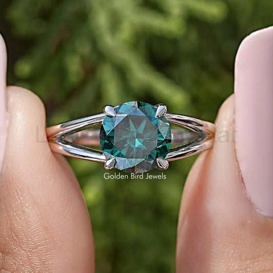 Round Cut Moissanite Split Shank Engagement Ring
