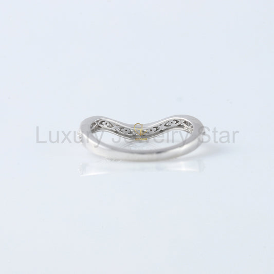 Round Cut Moissanite Diamond Art Deco Curve Wedding Band