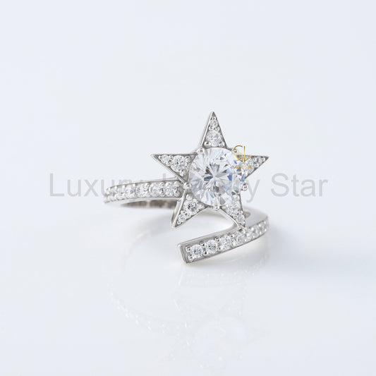 Round Cut Moissanite Diamond Bypass Engagement Ring