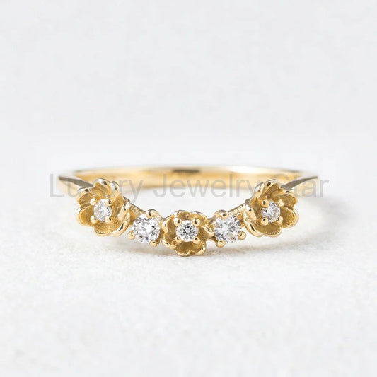 Flora’s Arc | Curved Diamond Flower Wedding Band