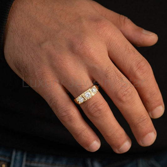 Solaris Burst | Round Diamond Wedding Band