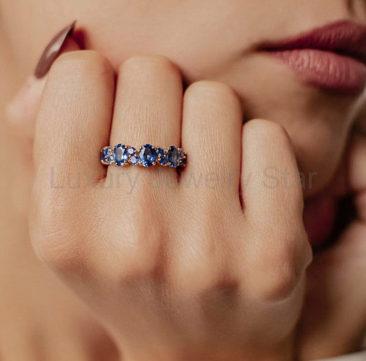 Starlake Promise | Natural Blue Sapphire Engagement Ring
