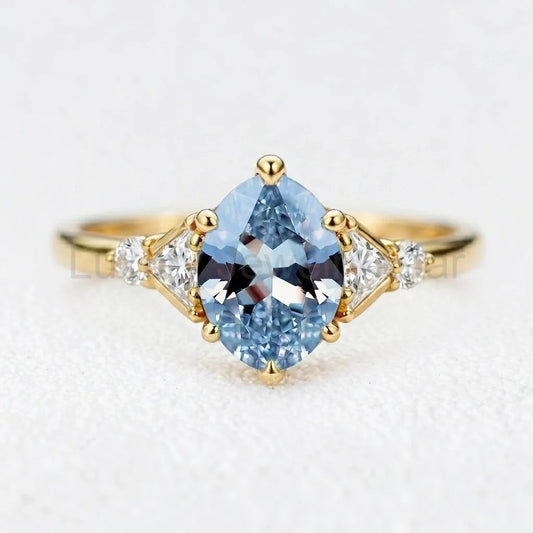 Aurora’s Tide | 2CT Oval Aquamarine Solitaire Engagement Ring