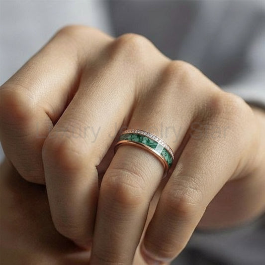 The Twin Rivers Band | Half-Bezel Horizon of Moss & Moissanite
