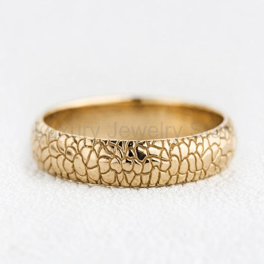 Aegis Reptilian | Modern Wedding Band