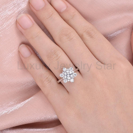 Elara’s Snowflake | Art Deco Diamond Engagement Ring
