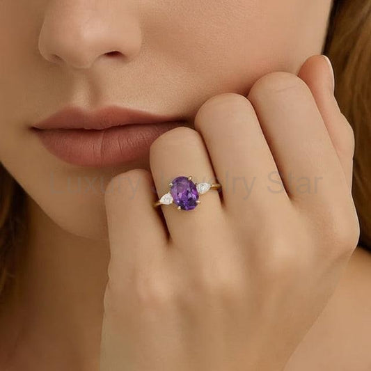 Aurora’s Ember | 1.5CT Oval Alexandrite & Diamond Three-Stone Engagement Ring