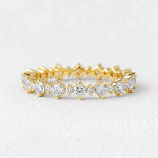 Luna’s Aureole | Round Diamond Full-Eternity Band