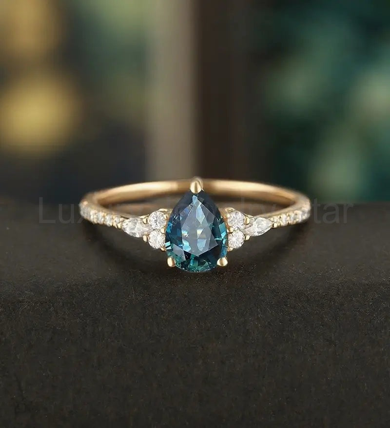 Teal Sapphire Engagement Ring Vintage Solid Gild Ring Pear Shaped Anniversary Ring Vintage Wedding
