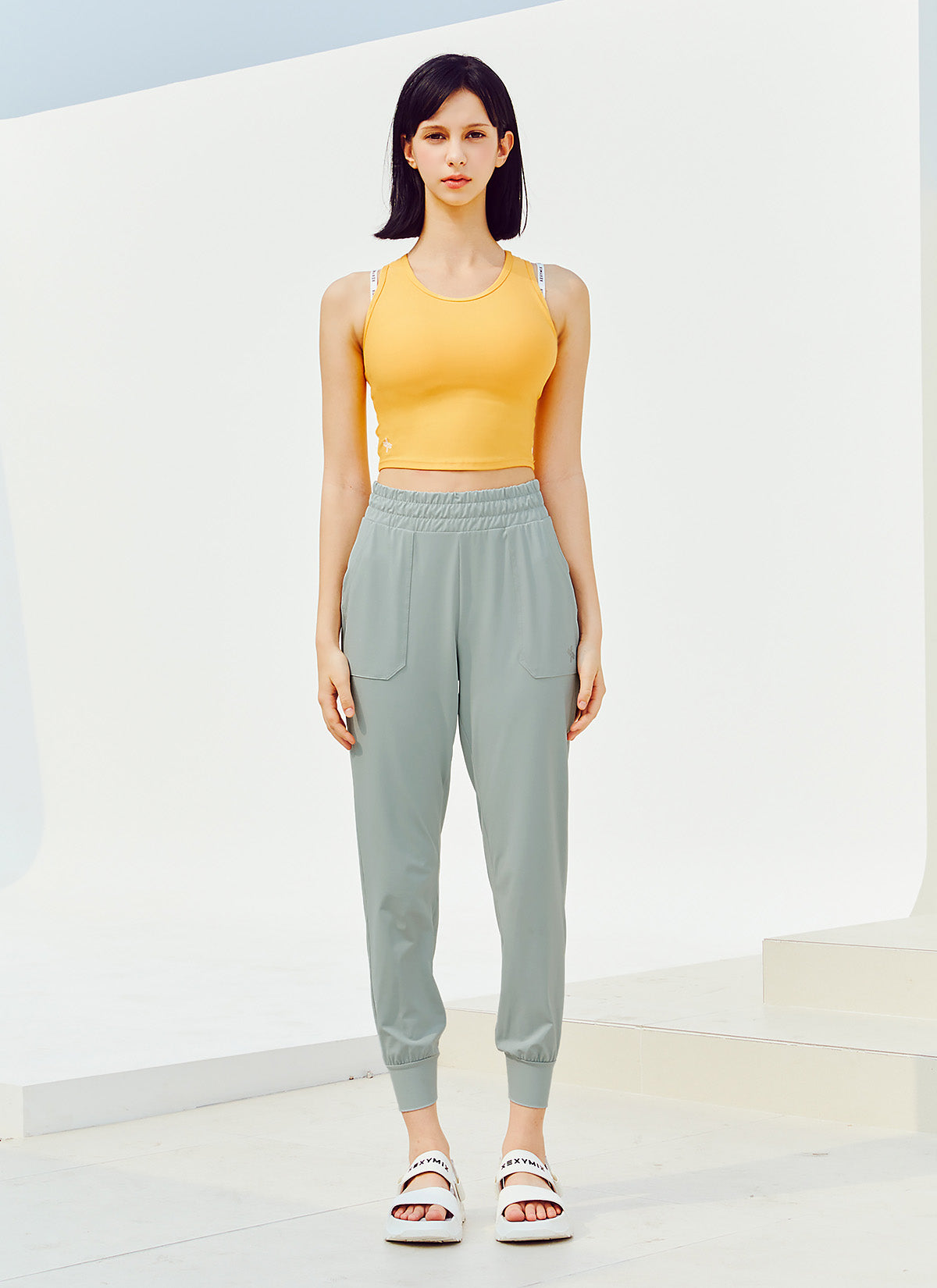 [Only New Member]Medium Feather In-Band Jogger Pants