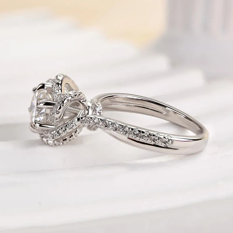 Solarii Moissanite 1.0 ct Round Cut Twist Flower Design Engagement Ring