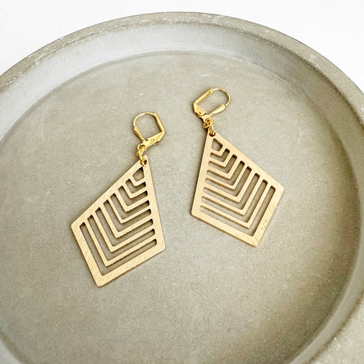 Kite Dangle Earrings in Brushed Gold