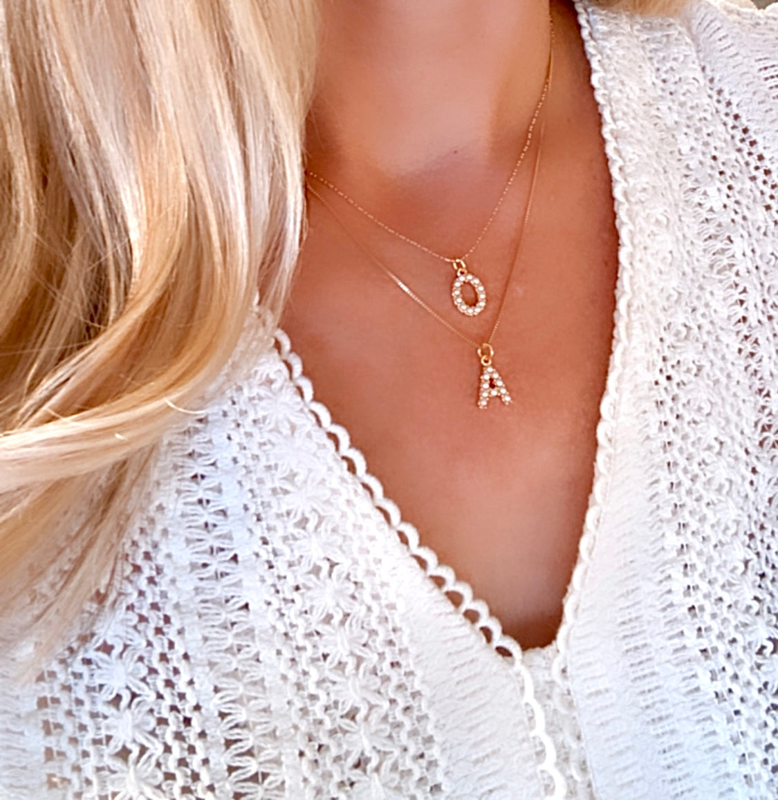 Dainty Pearl Letter Necklace Girlfriend Gift Customizable Jewelry Christmas Gifts Pearl Initial Charm Necklace Gold Filled Chains for Women
