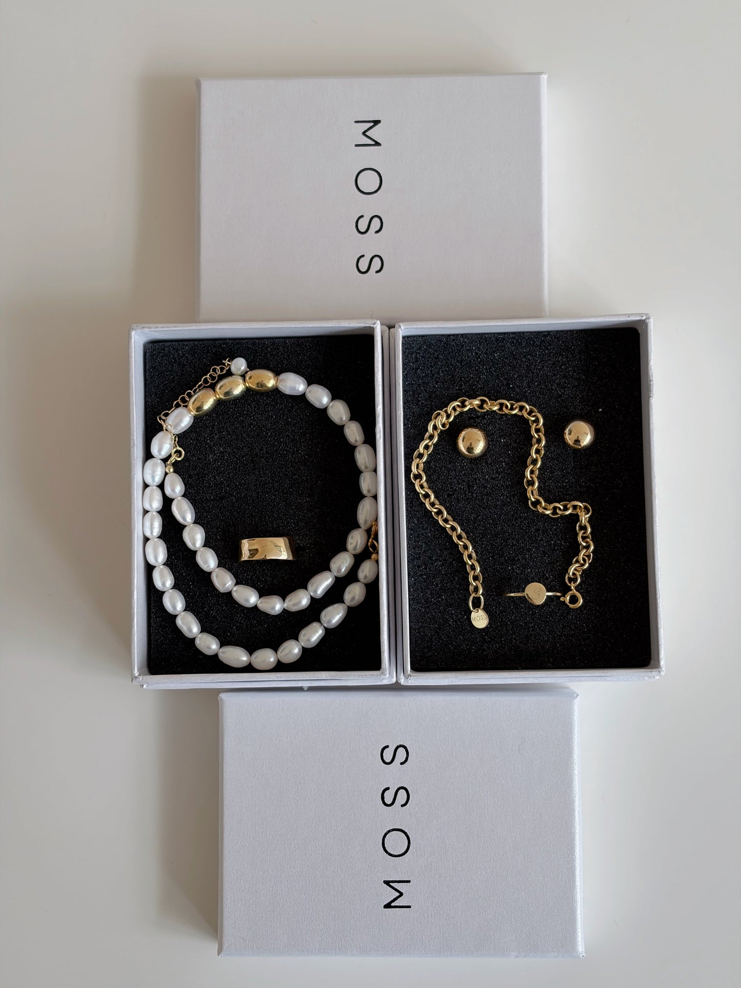 Curve Pearl Choker
