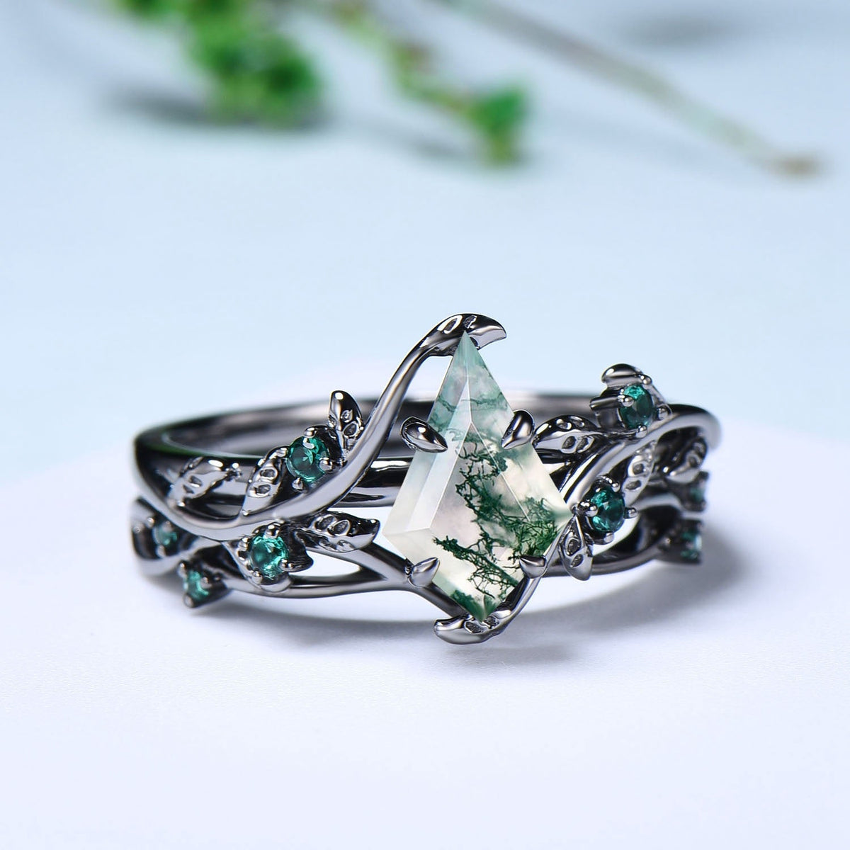 Unique black gold moss agate ring set Nature Inspired kite cut green agate engagement ring cluster emerald eye wedding ring set for women
