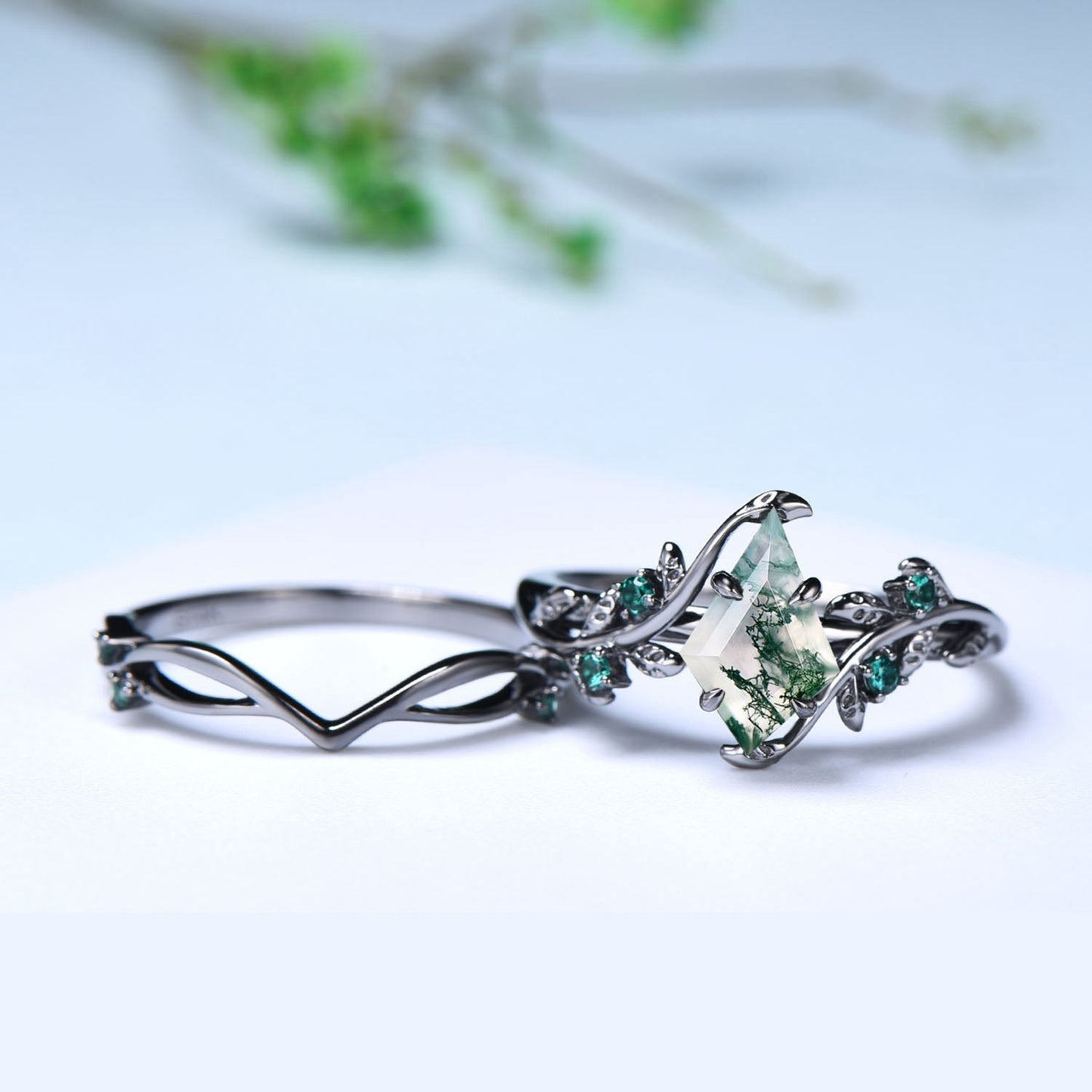 Unique black gold moss agate ring set Nature Inspired kite cut green agate engagement ring cluster emerald eye wedding ring set for women