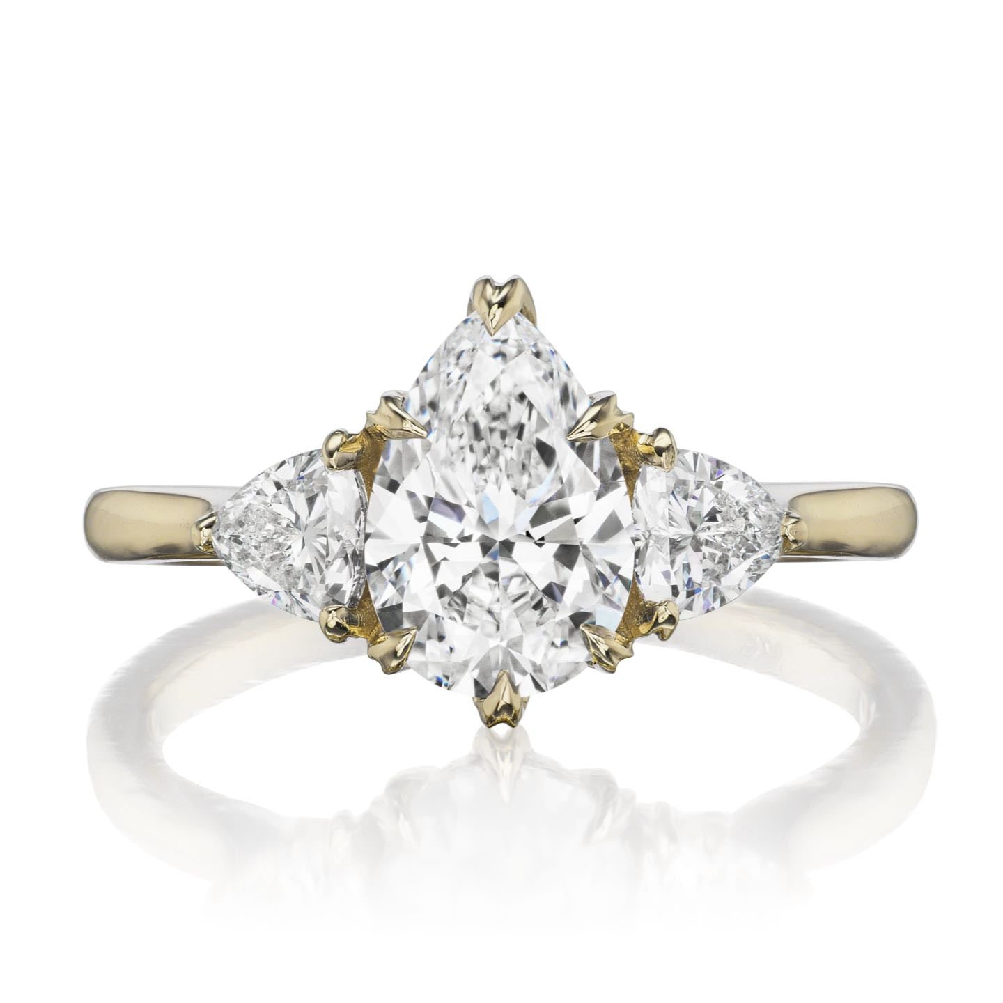 ・BRYNN・Pear Lab-Grown Diamond Center, Trillion Diamonds (1.58ctw)