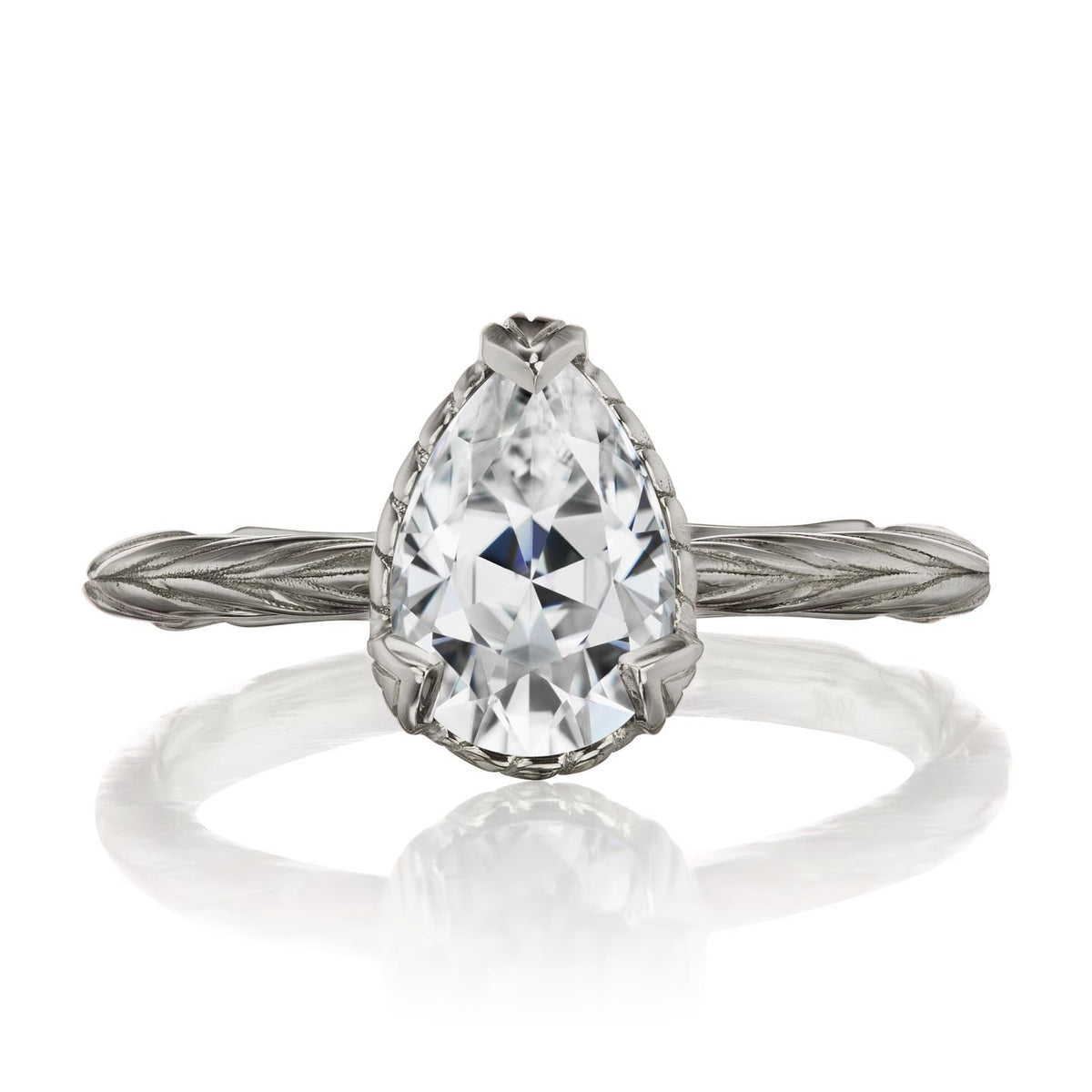 ・FIONA・Pear Moissanite, Willow Leaf Band (1.5ct)
