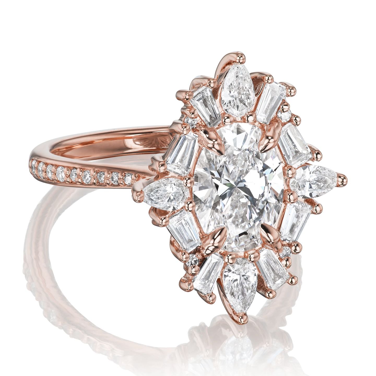 ・MAEVE・Oval Lab-Grown Diamond Center, Diamond Halo (2.34ctw+)