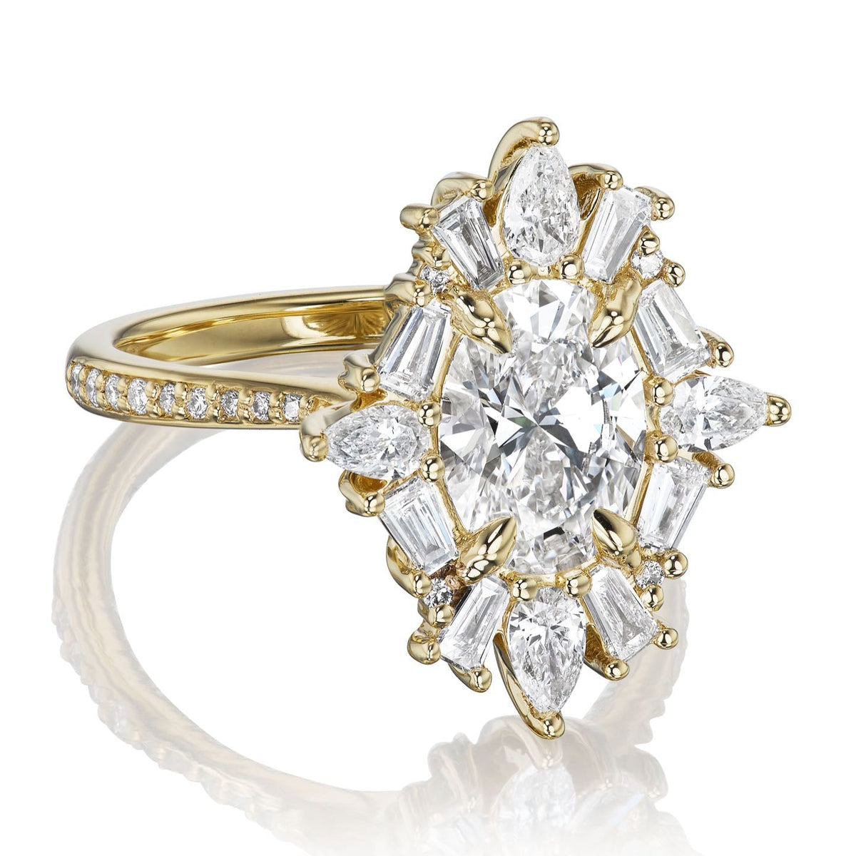 ・MAEVE・Oval Lab-Grown Diamond Center, Diamond Halo (2.34ctw+)