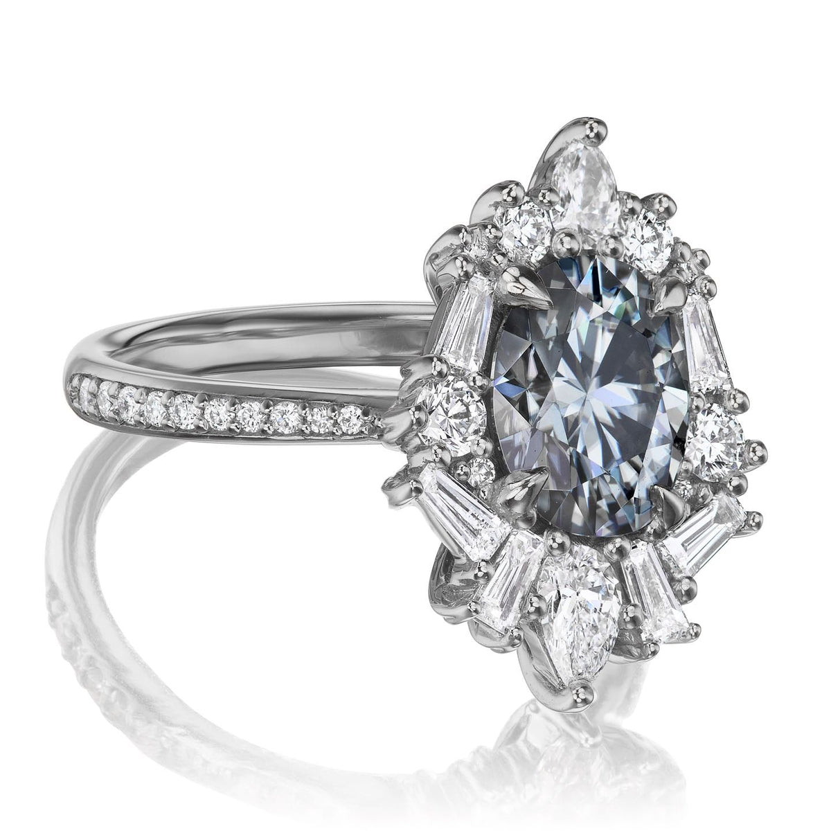 ・NYX・Oval Iconic™ Grey Moissanite Center, Diamond Halo (2.80ctw+)