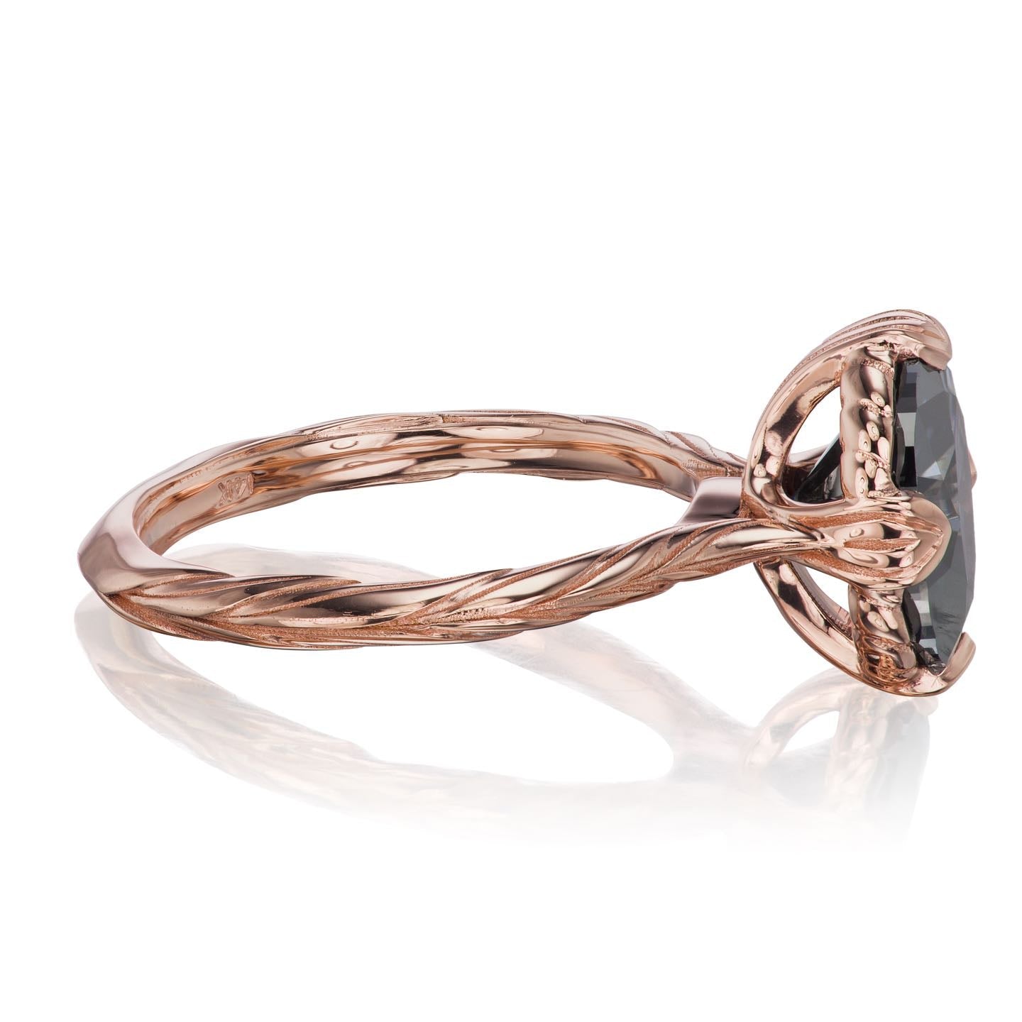 ・OLIVIA・Oval Iconic™ Grey Moissanite, Willow Leaf Band (2.1ct)