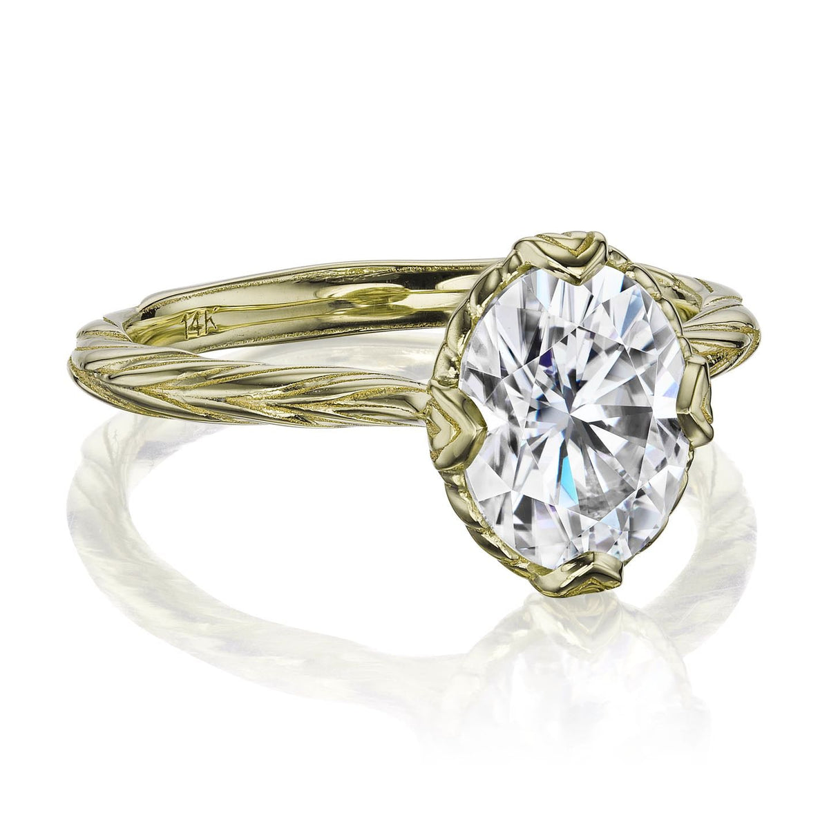 ・OLIVIA・Oval Moissanite, Willow Leaf Band (2.1ct)