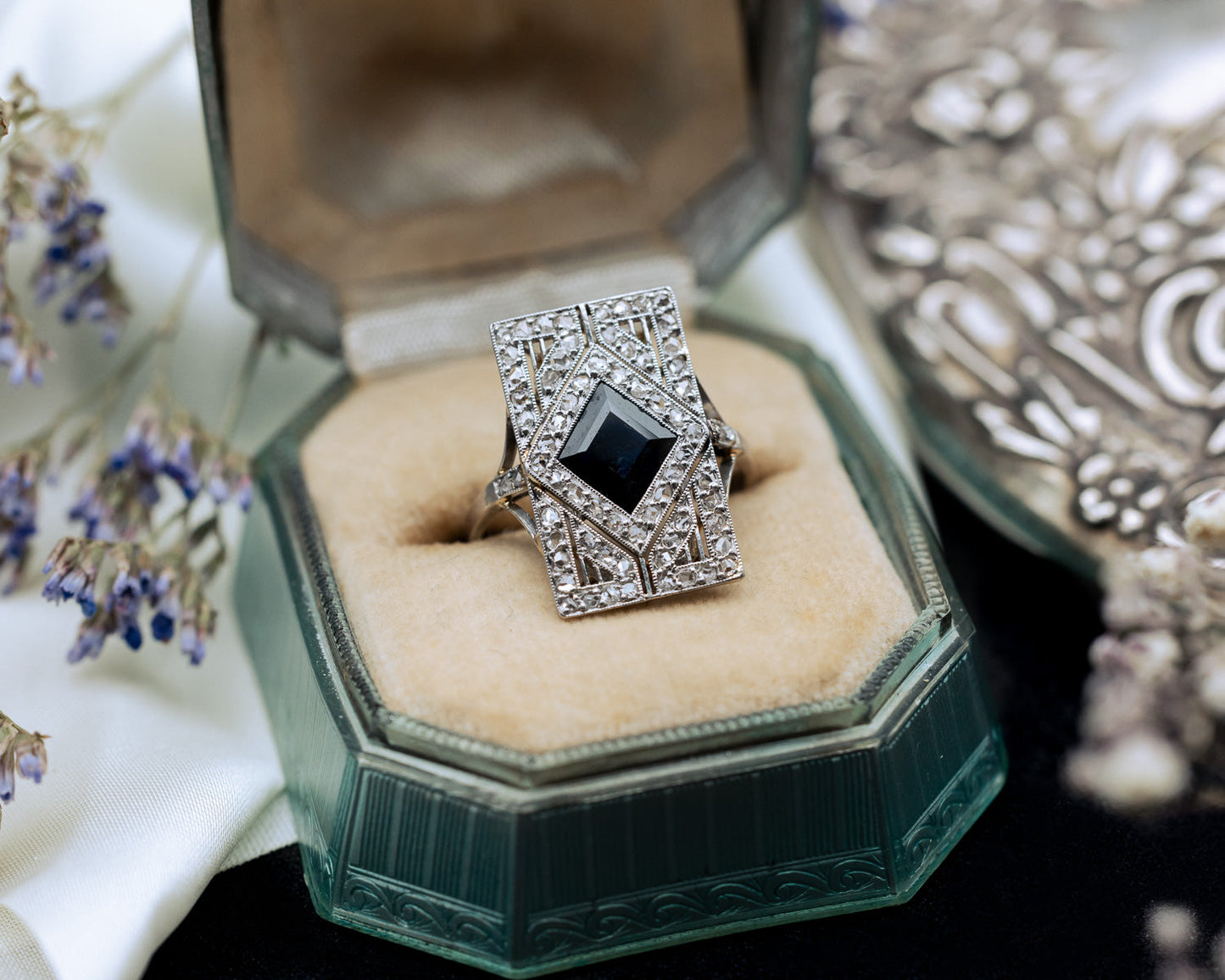 Art Deco Vintage Women's Engagement Ring With Natural Sapphire, Diamond Accents & Platinum Shield - Gia Certified