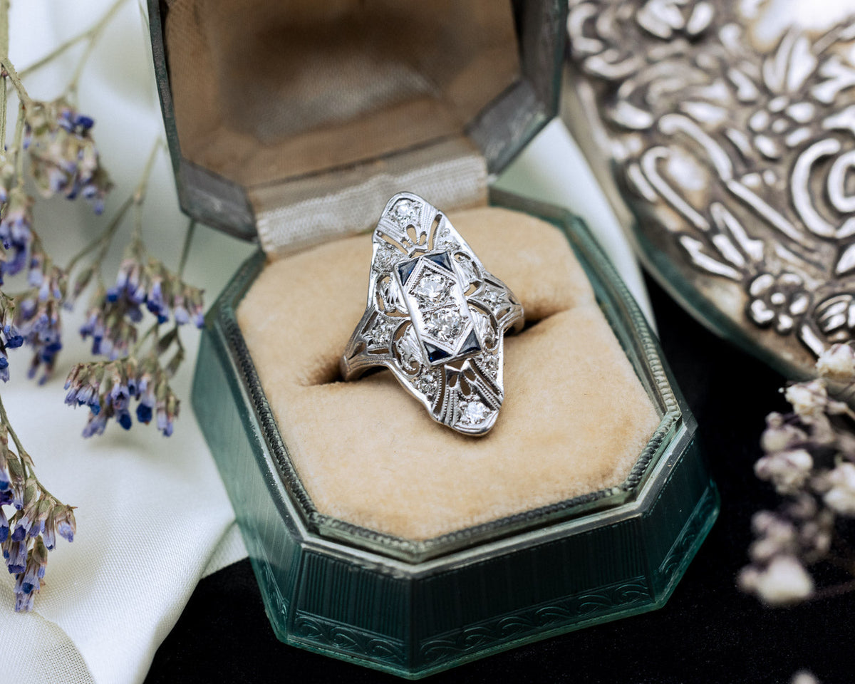 Vintage Women's Engagement Ring With Diamond & Lab-Grown Sapphire Accents In Platinum