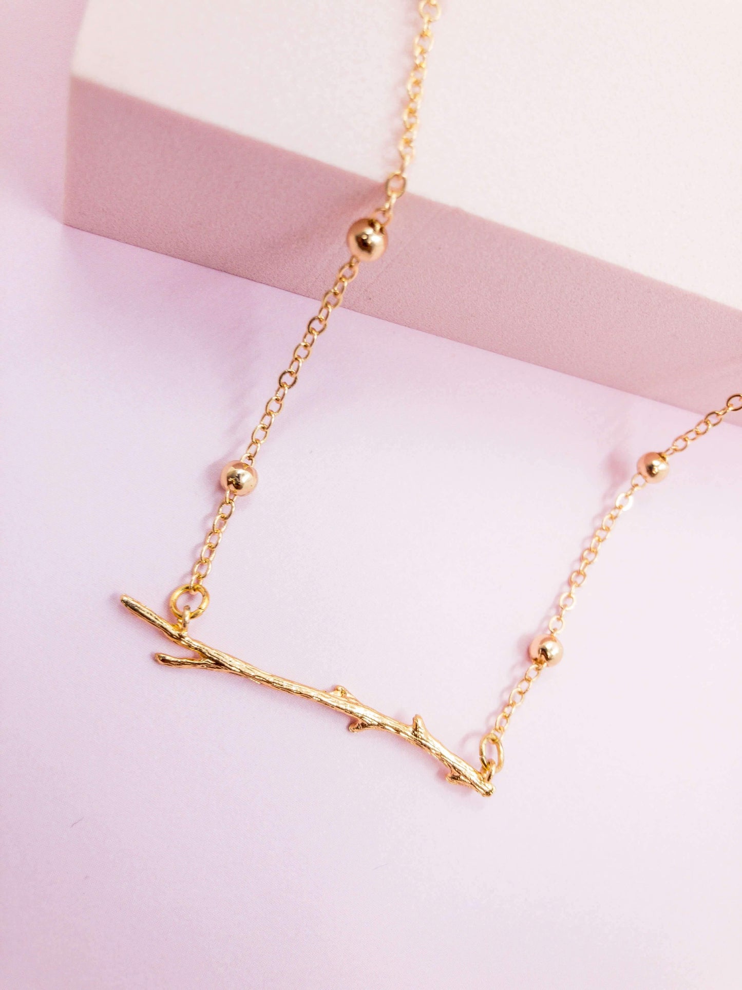 LOU necklace