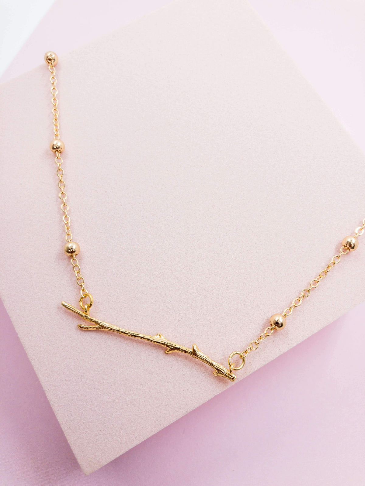 LOU necklace