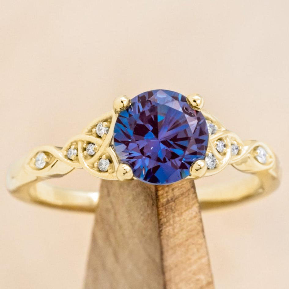 "Aife" - Celtic Knot Lab-Grown Alexandrite Engagement Ring With Diamond Accents & Tracer