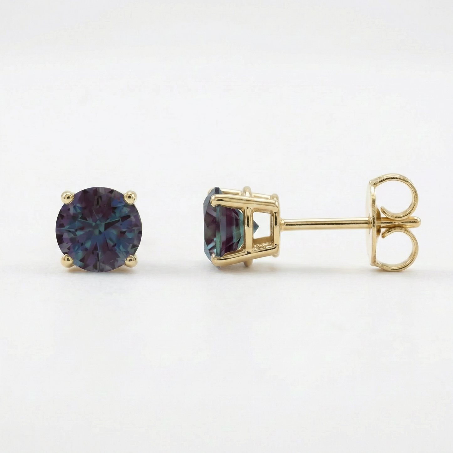 The Everyday Stud | Lab-Grown Alexandrite