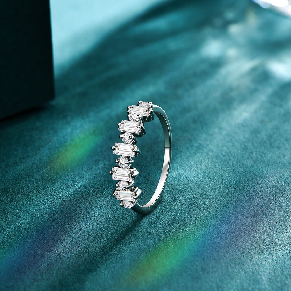 Alternating Baguette And Round Moissanite Wedding Band Ring