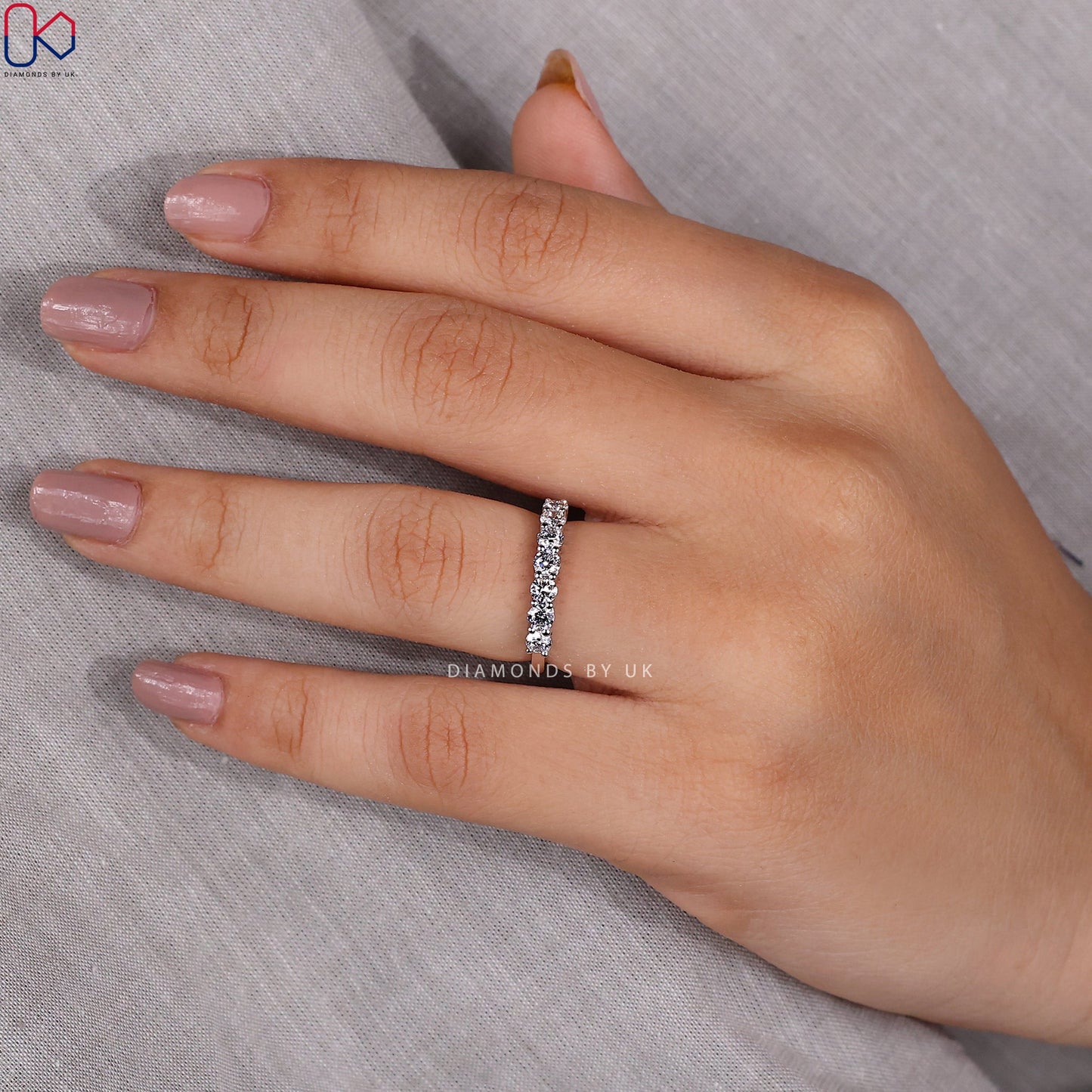 Round Cut 7 Diamond Wedding Band