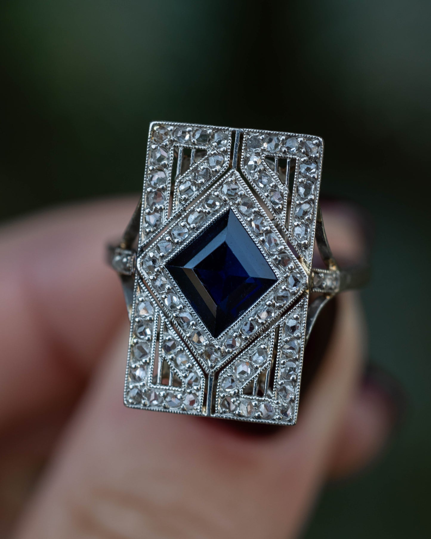 Art Deco Vintage Women's Engagement Ring With Natural Sapphire, Diamond Accents & Platinum Shield - Gia Certified