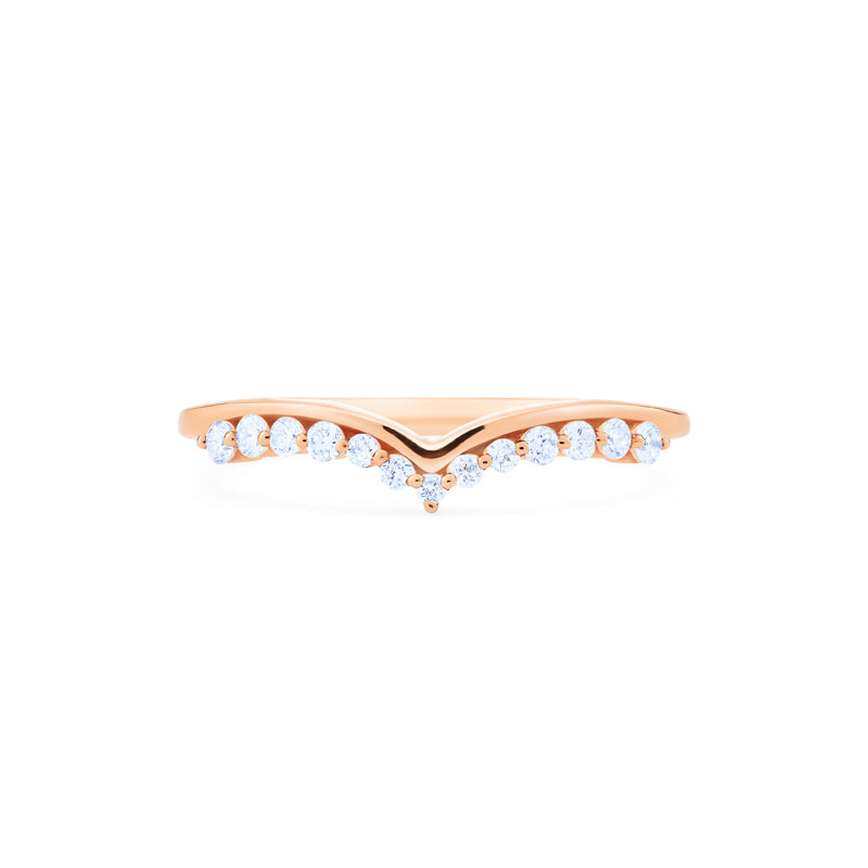 [Victoria] Classic Crown Solitaire Ring in Lab Emerald
