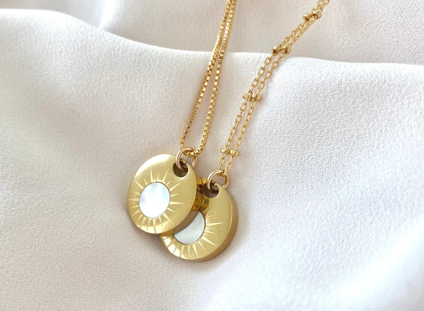 Gold Filled Medallion Coin Necklace Mother of Pearl Pendant Minimalist Layering Necklaces Thick Chunky Gold Coin Pendant Necklace Sun Disc