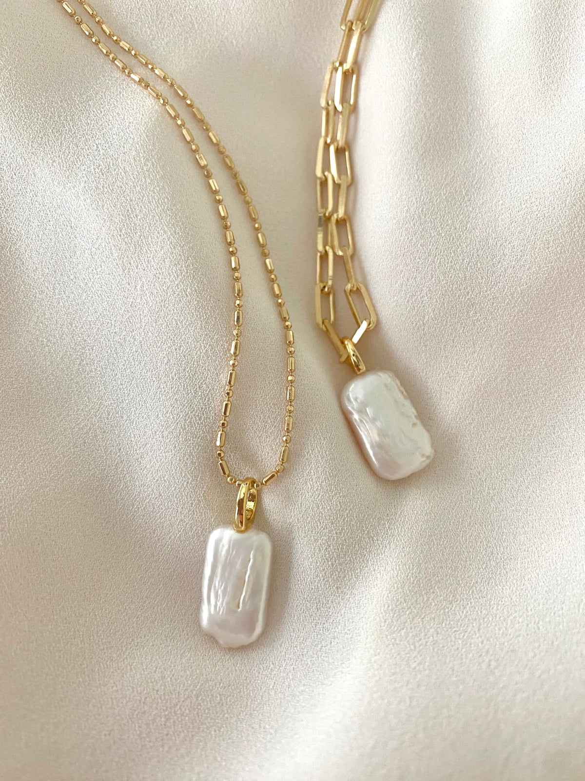 Modern Pearl Necklace Gold Filled Rope Chain Oblong Pearl Pendant Necklace June Birthstone Boho Style Necklace Minimalist Jewelry Christmas