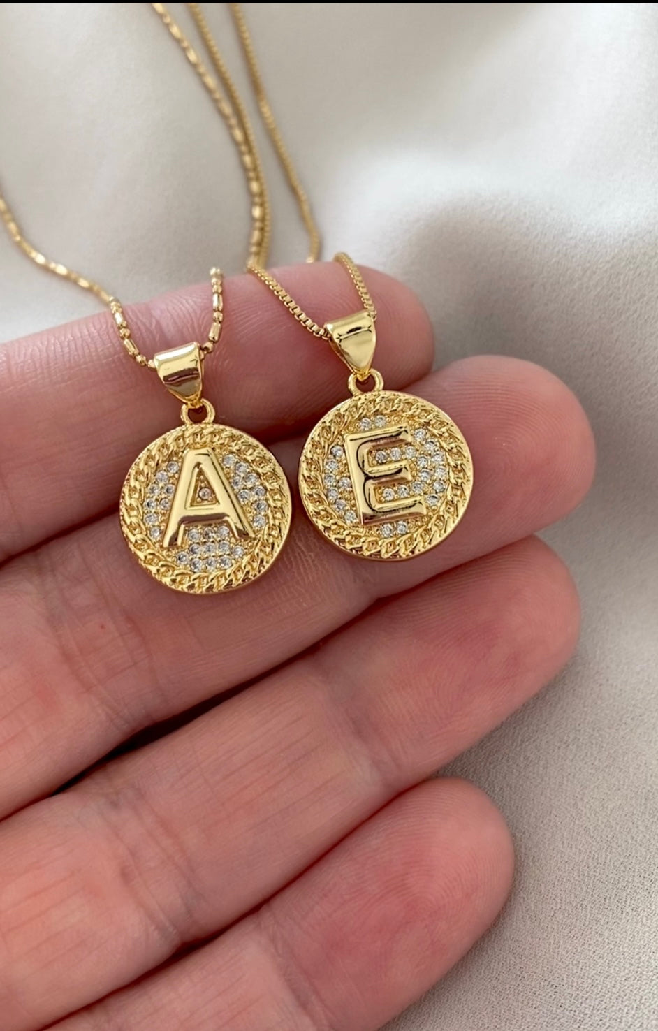 Gold Filled Letter Necklace Micro Pave Initial Pendant Coin Charm Minimalist CZ Letter Pendant Christmas Gift Paperclip Box Figaro Chain
