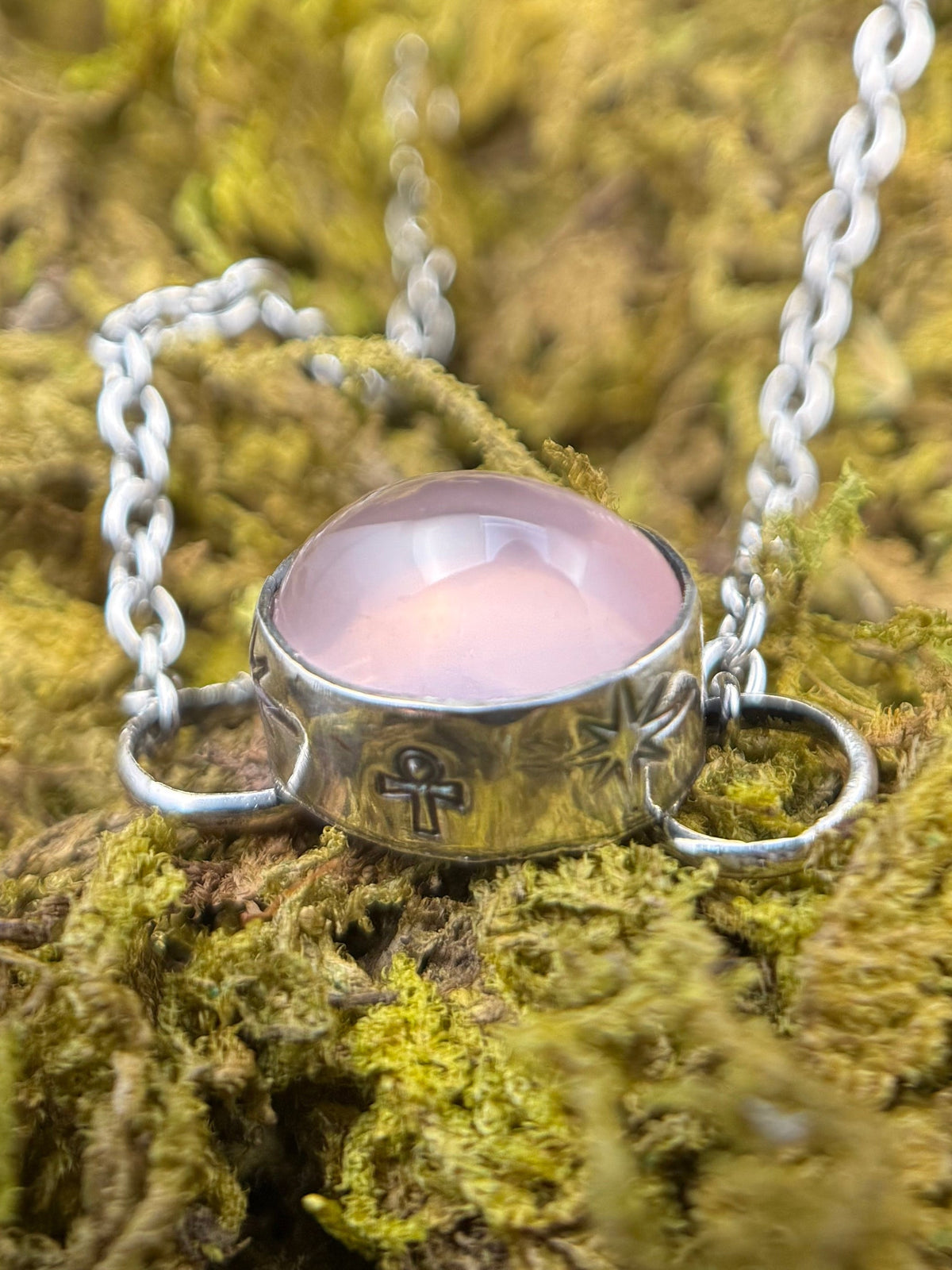 Rosy Guidance Necklace