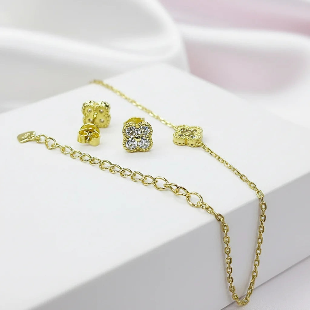 Four Clover Leaf Diamond Option Jewelry Set