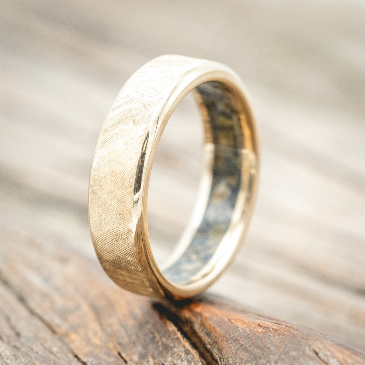 "Hyperion" - Bluebell Lined Ring With A Florentine Finish - 14K Yellow Gold (6mm) - Size 8 3/4