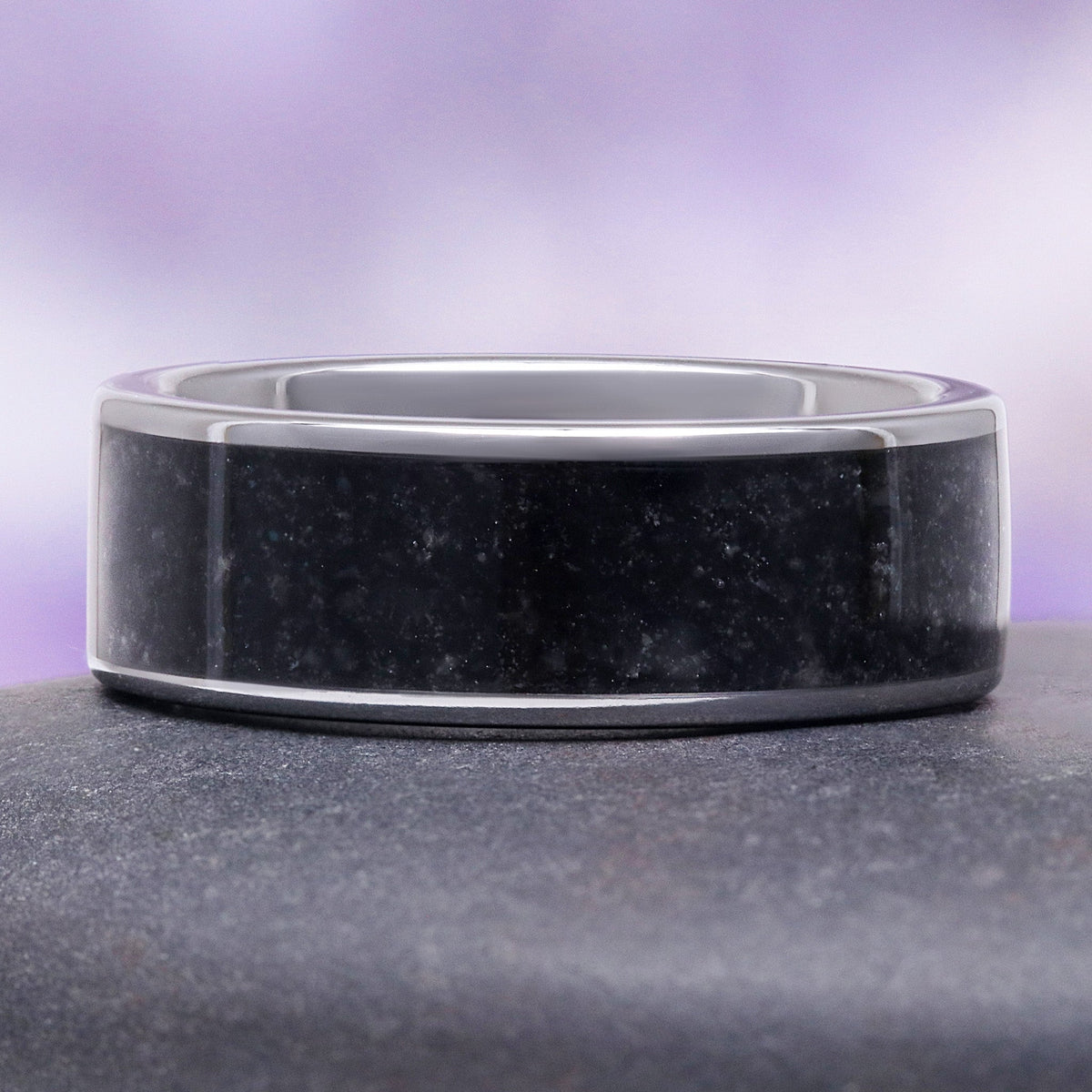 Black Onyx Mens Wedding Band in Tungsten Carbide (8mm)