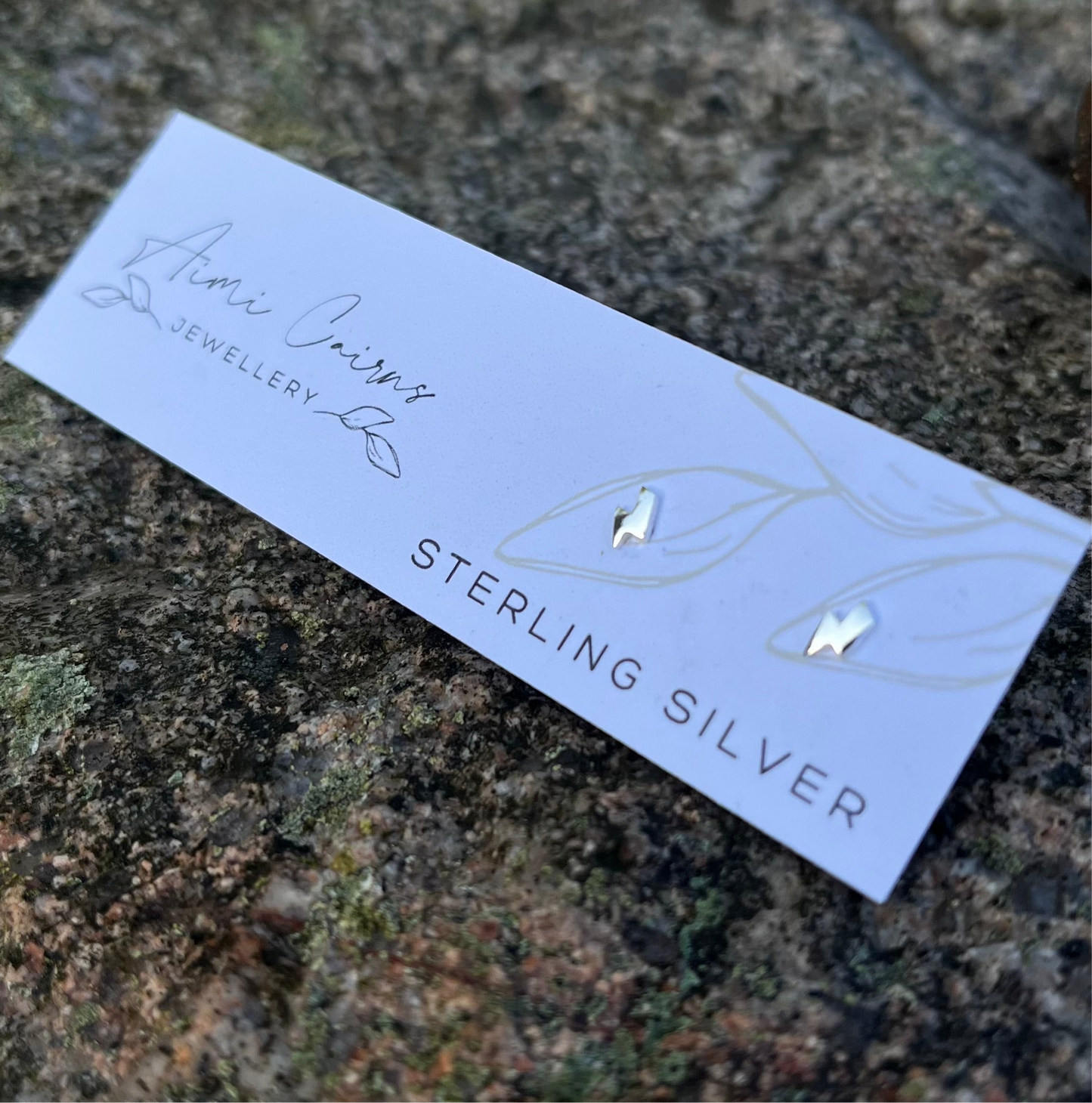 Lightning bolt stud earring