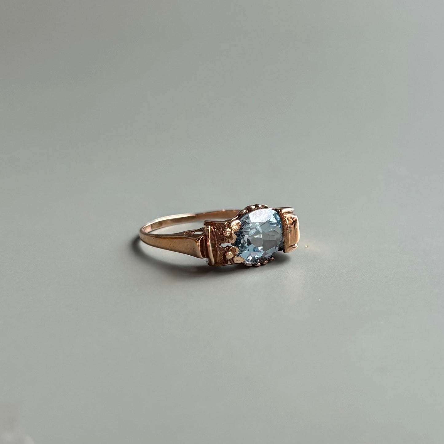 Victorian Aquamarine Ring | 14K Yellow Gold | Vintage