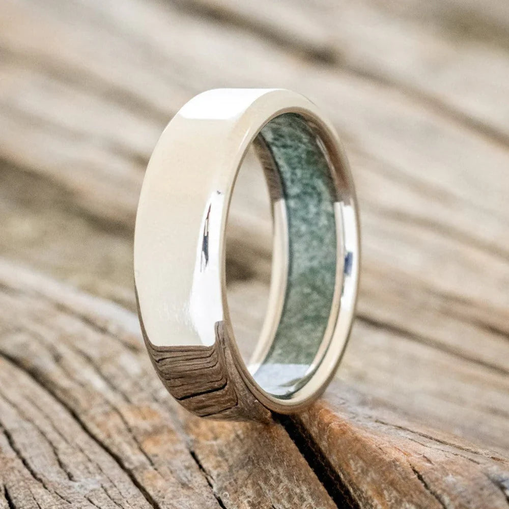 "Hyperion" - Crushed Moss Agate Lined Wedding Band - Titanium (6mm) - Size 7