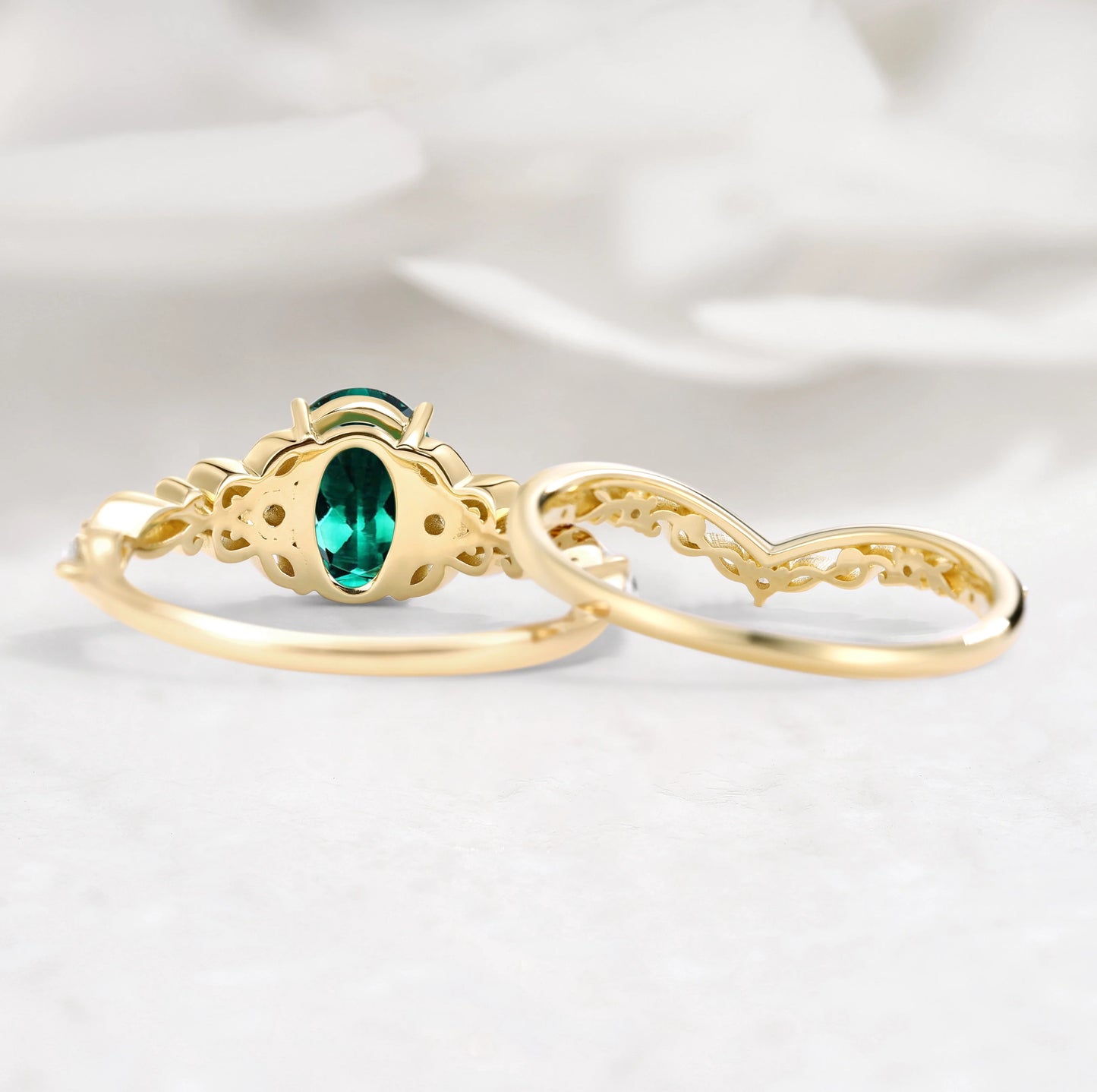 Oval Cut Musical Note Emerald Engagement Ring - Melody Ring Set
