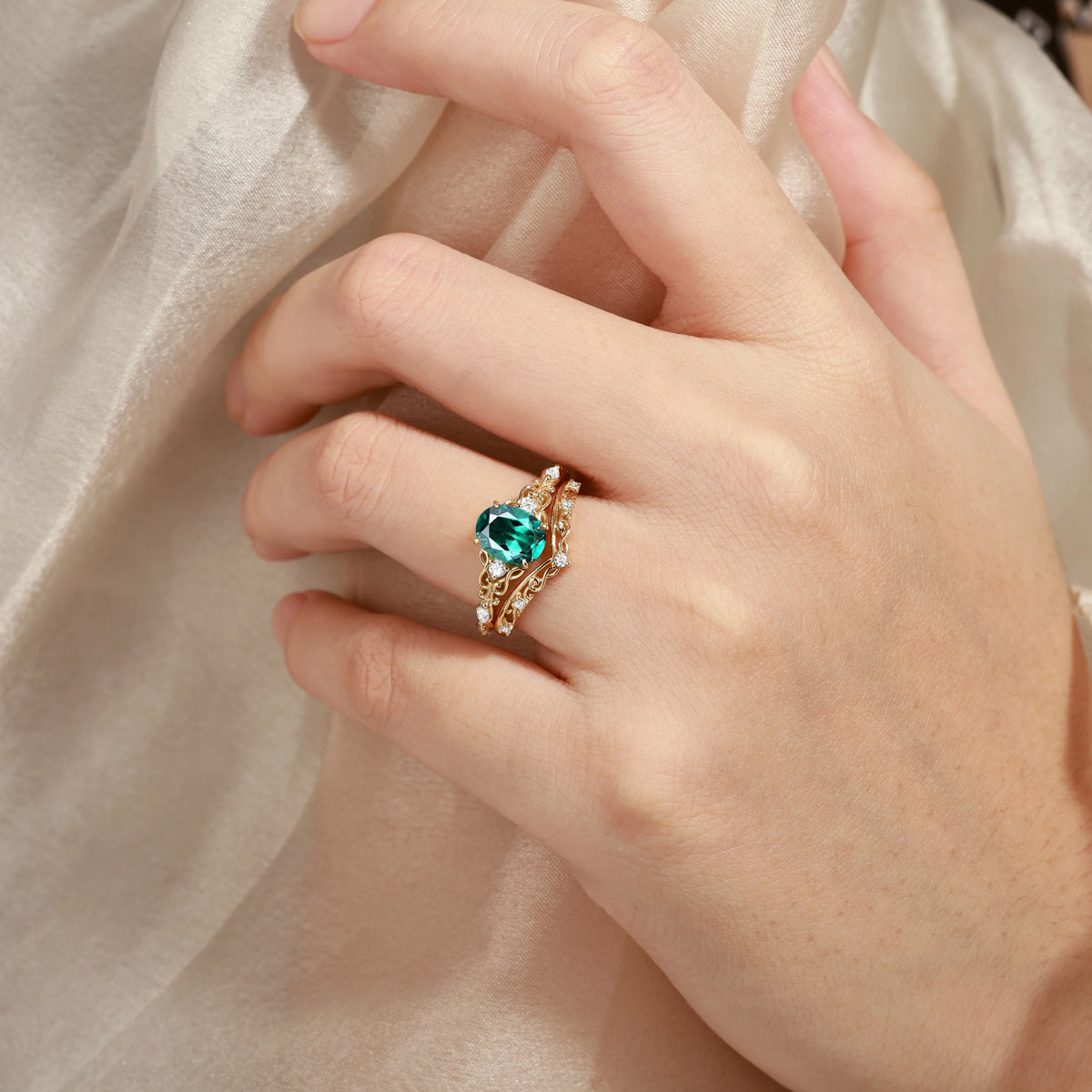 Oval Cut Musical Note Emerald Engagement Ring - Melody Ring Set