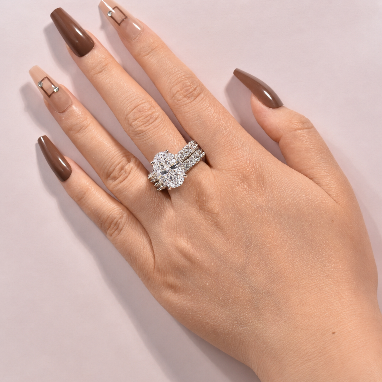 Elegant 8.0ct Oval Cut Wedding Ring Set in Sterling Silver